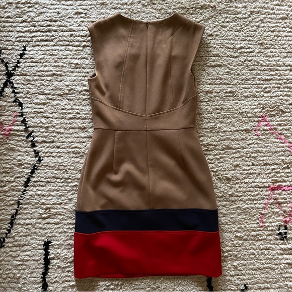 Shoshanna Sleeveless Jackie O Sheath Dress Size 8 Women Camel USA Quiet Luxury - Picture 3 of 3